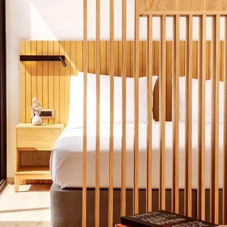 Days Hotel