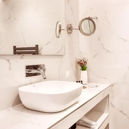 Days Hotel Atenas